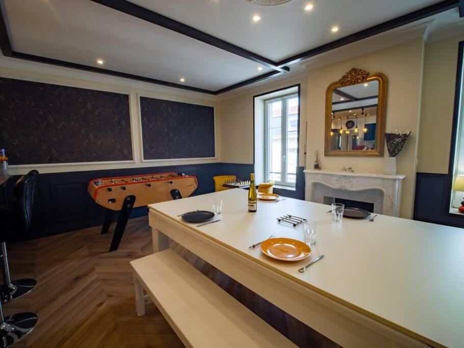 Mega Jeanne D'Arc Billard Baby Foot Logements Insolites Nancy Bagian luar foto