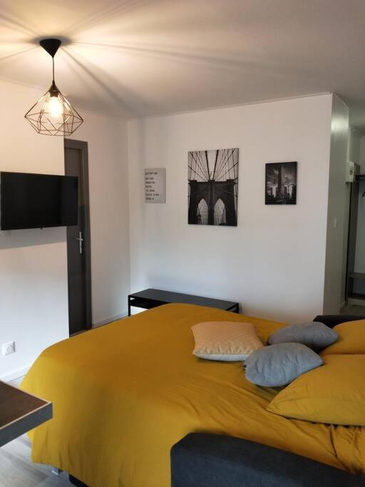 Mega Jeanne D'Arc Billard Baby Foot Logements Insolites Nancy Bagian luar foto